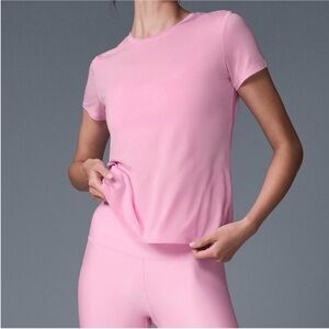 Alo Yoga All Day Short Sleeve T Shirt - Sweet Pink - XS